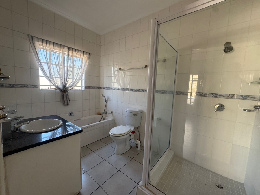 3 Bedroom Property for Sale in Eldo Glen Gauteng