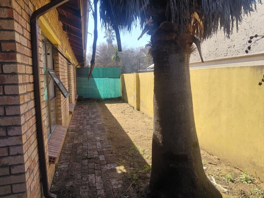To Let 3 Bedroom Property for Rent in Three Rivers Gauteng
