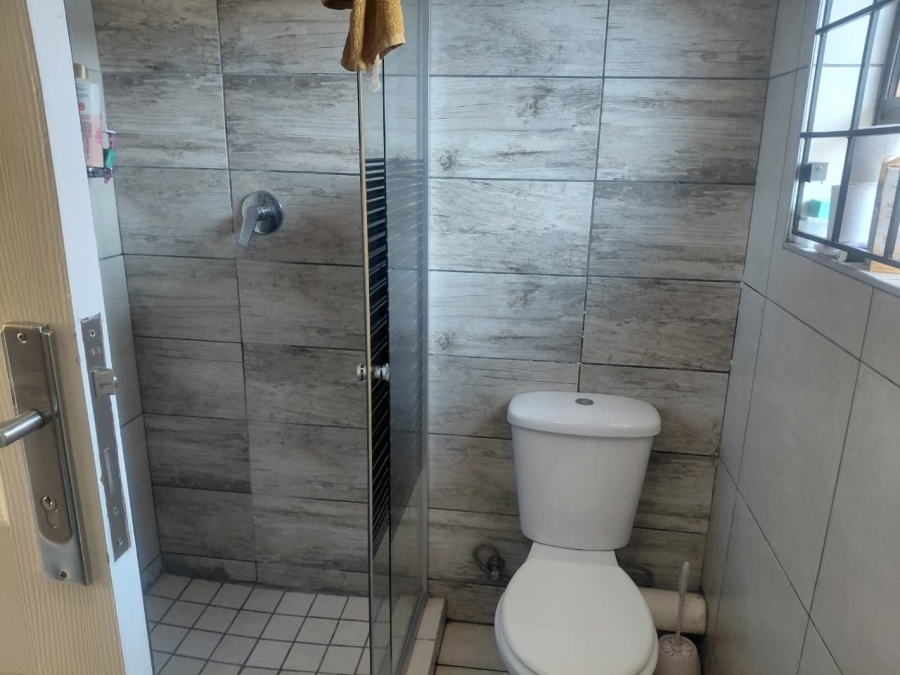 To Let 3 Bedroom Property for Rent in Three Rivers Gauteng