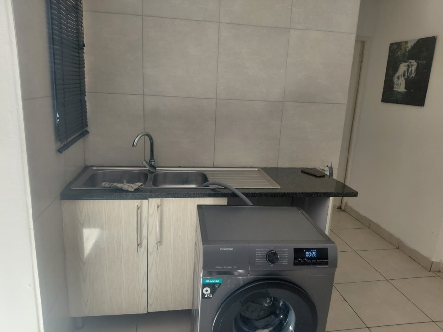 To Let 3 Bedroom Property for Rent in Three Rivers Gauteng