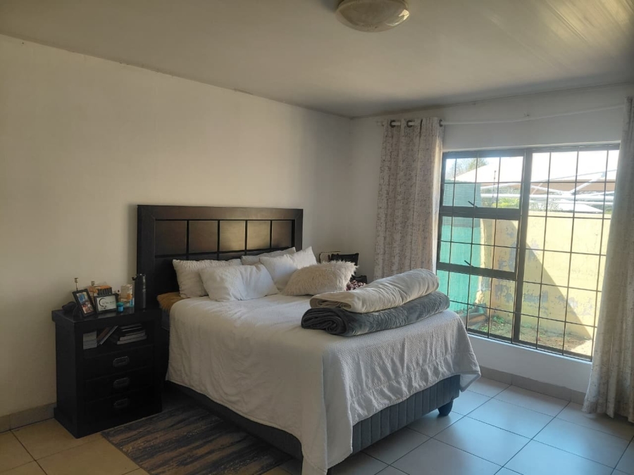 To Let 3 Bedroom Property for Rent in Three Rivers Gauteng