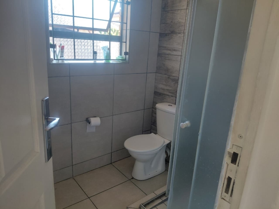 To Let 3 Bedroom Property for Rent in Three Rivers Gauteng