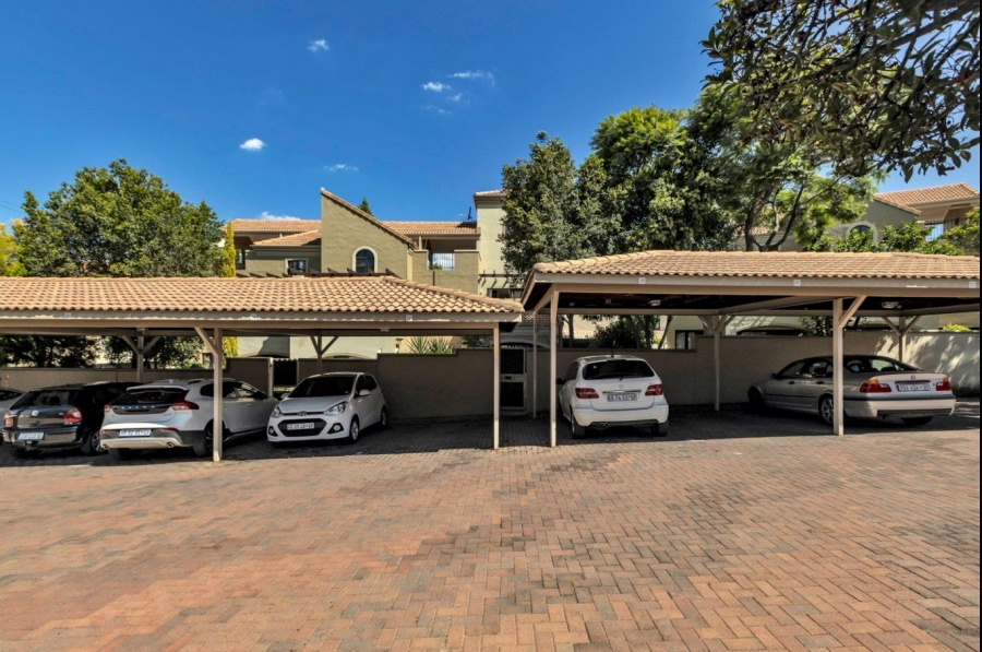 To Let 1 Bedroom Property for Rent in Lonehill Gauteng