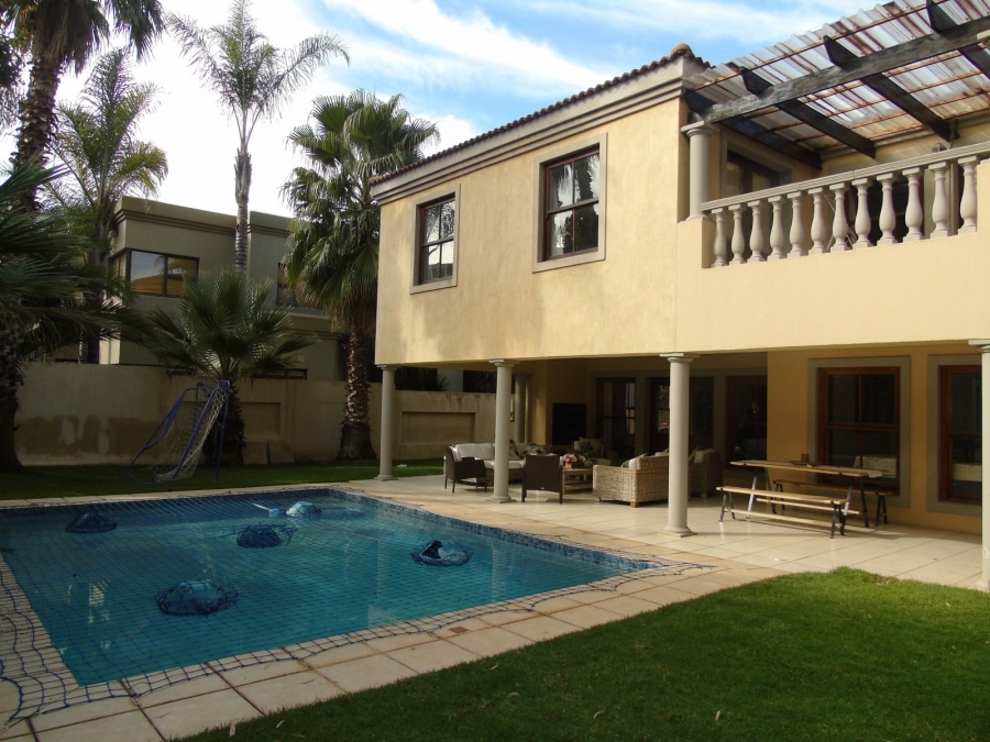 To Let 4 Bedroom Property for Rent in Dainfern Golf Estate Gauteng