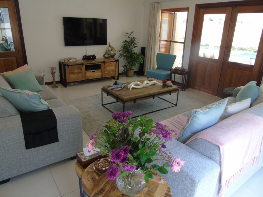 To Let 4 Bedroom Property for Rent in Dainfern Golf Estate Gauteng