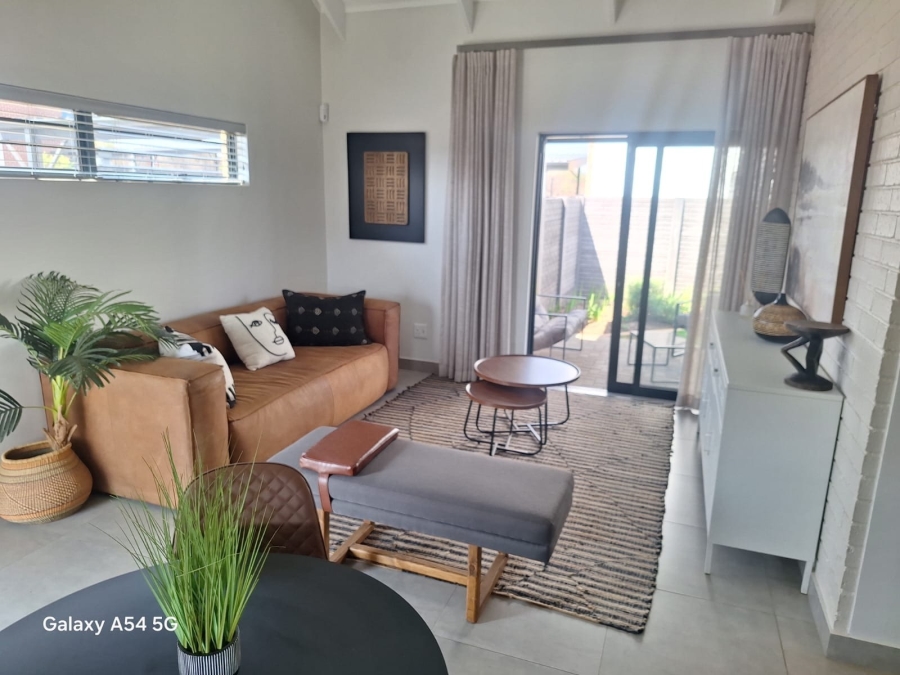 3 Bedroom Property for Sale in Silver Lakes Gauteng