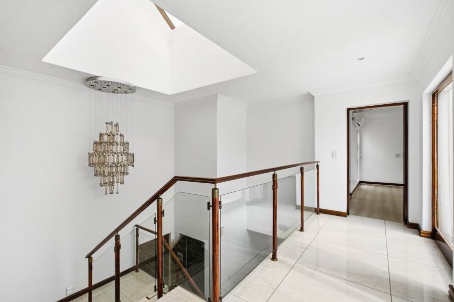 To Let 5 Bedroom Property for Rent in Dainfern Golf Estate Gauteng