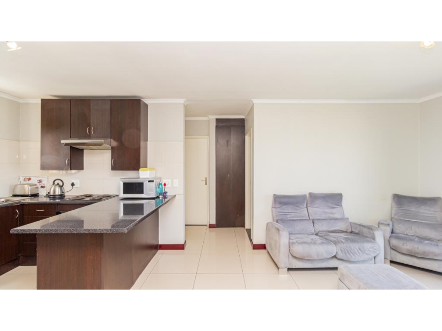 To Let 2 Bedroom Property for Rent in Halfway Gardens Gauteng