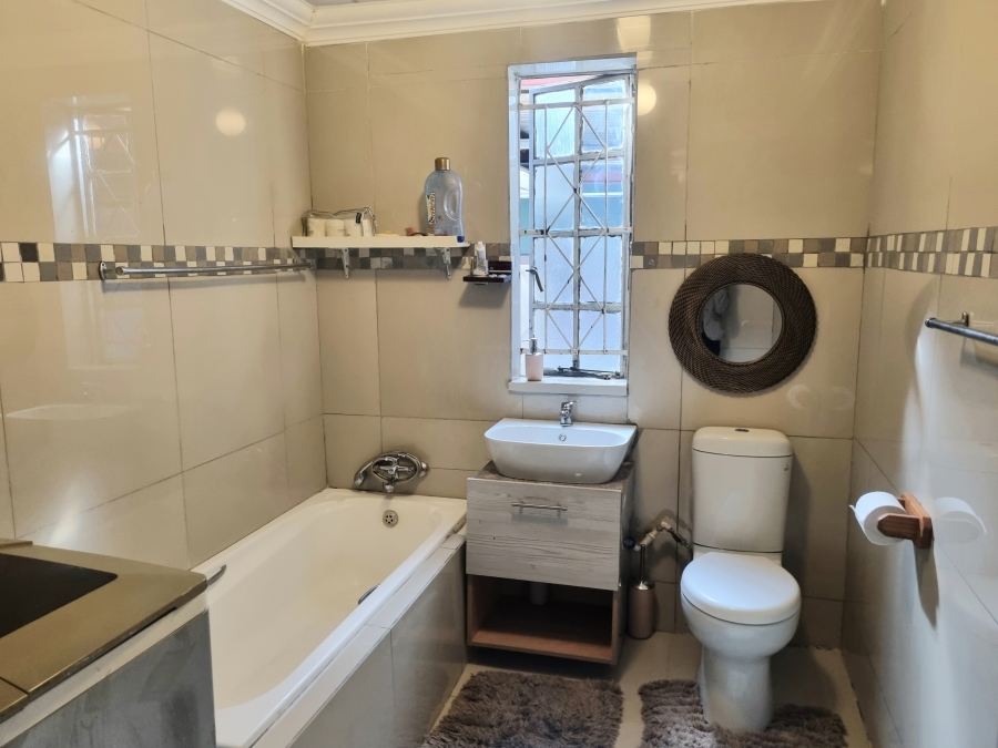 3 Bedroom Property for Sale in Roseville Gauteng