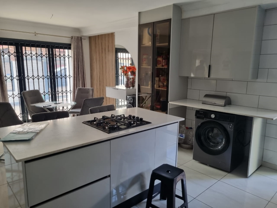 3 Bedroom Property for Sale in Soshanguve WW Gauteng