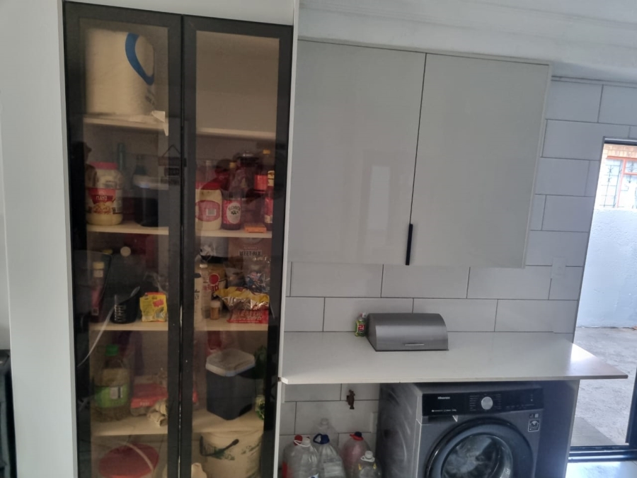 3 Bedroom Property for Sale in Soshanguve WW Gauteng