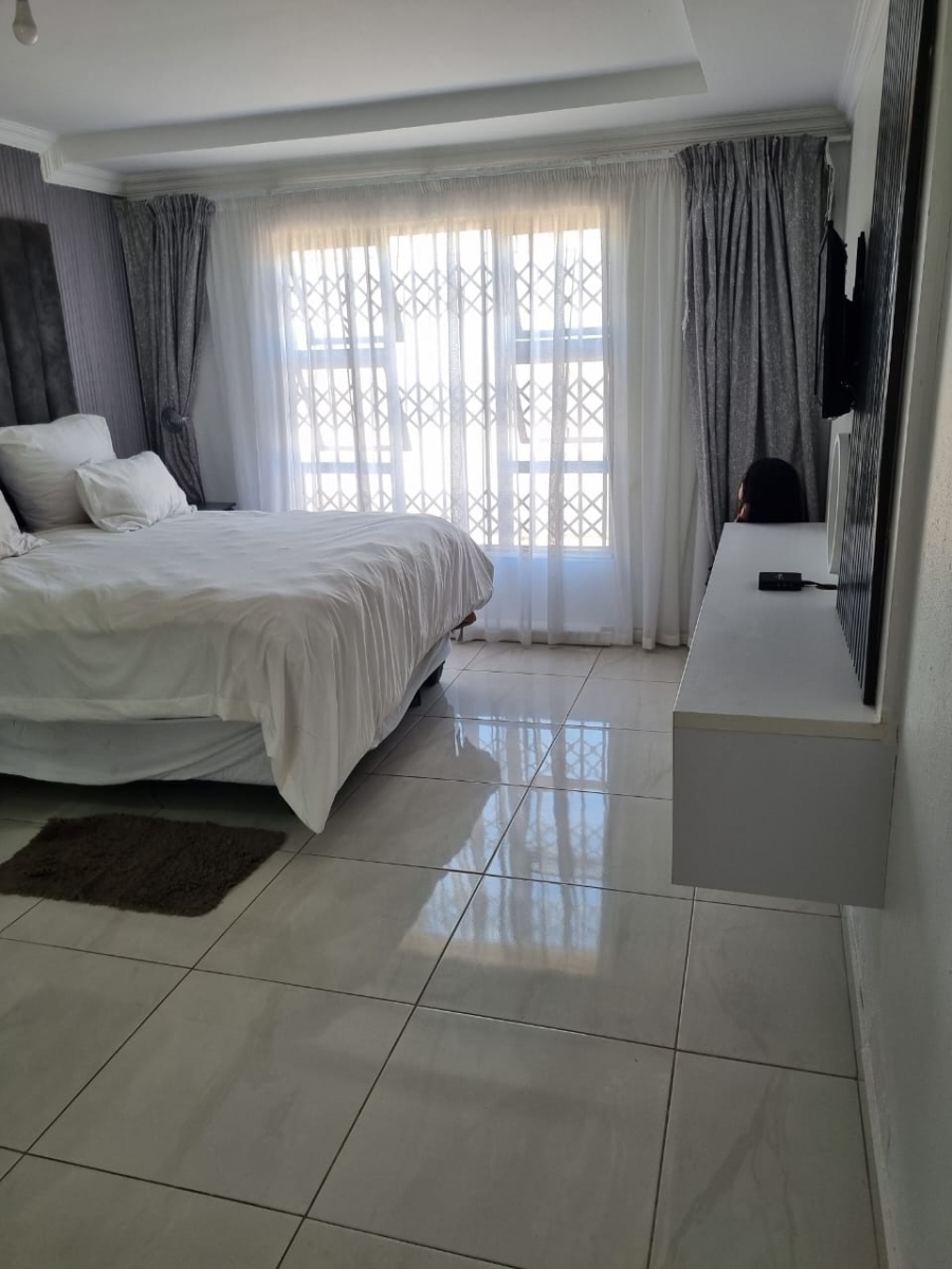 3 Bedroom Property for Sale in Soshanguve WW Gauteng