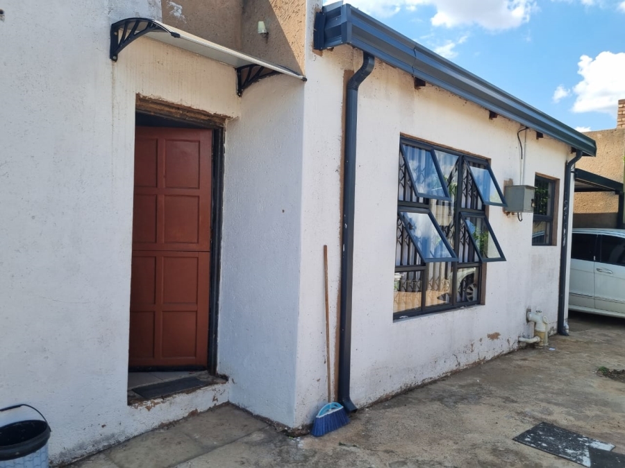 3 Bedroom Property for Sale in Soshanguve WW Gauteng