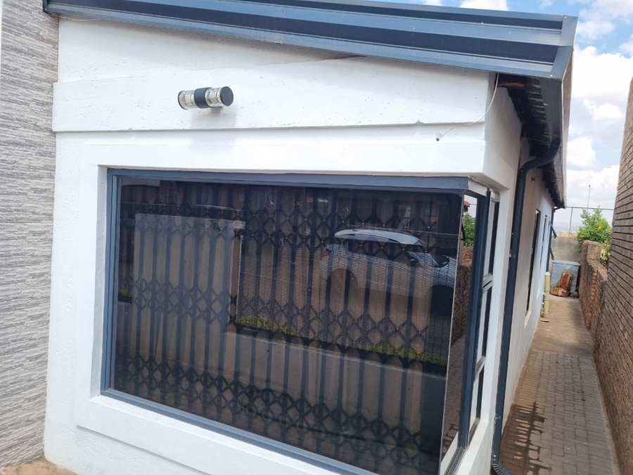 3 Bedroom Property for Sale in Soshanguve WW Gauteng