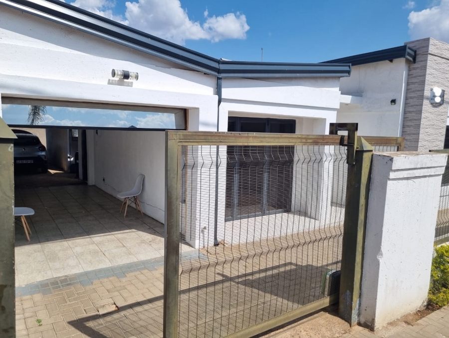 3 Bedroom Property for Sale in Soshanguve WW Gauteng