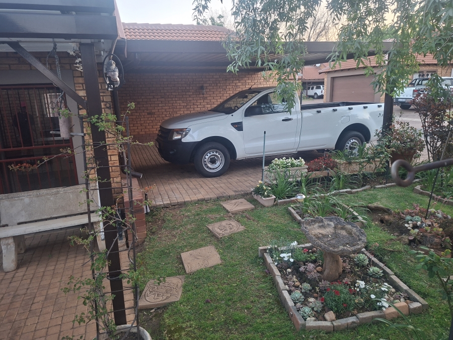 1 Bedroom Property for Sale in Willow Park Manor Gauteng
