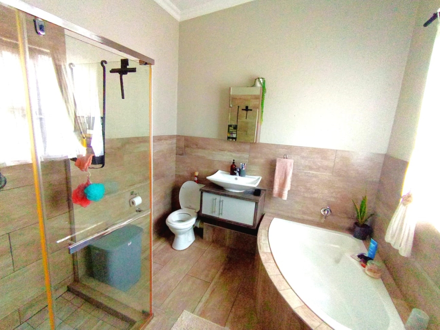 To Let 3 Bedroom Property for Rent in Villieria Gauteng