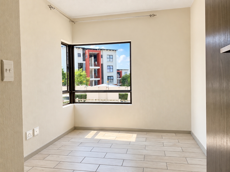 To Let 2 Bedroom Property for Rent in Fourways Gauteng