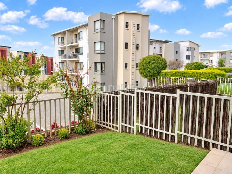 To Let 2 Bedroom Property for Rent in Fourways Gauteng