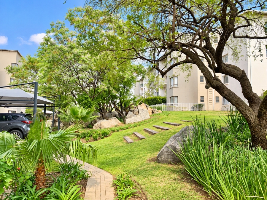 To Let 2 Bedroom Property for Rent in Fourways Gauteng