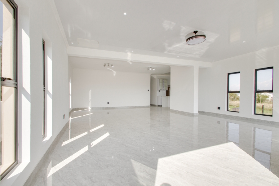 To Let 5 Bedroom Property for Rent in Helderfontein Estate Gauteng