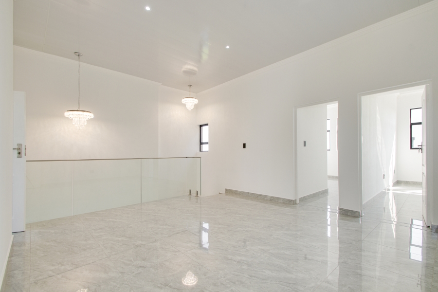 To Let 5 Bedroom Property for Rent in Helderfontein Estate Gauteng