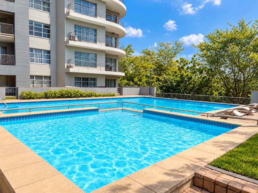 2 Bedroom Property for Sale in Sandhurst Gauteng