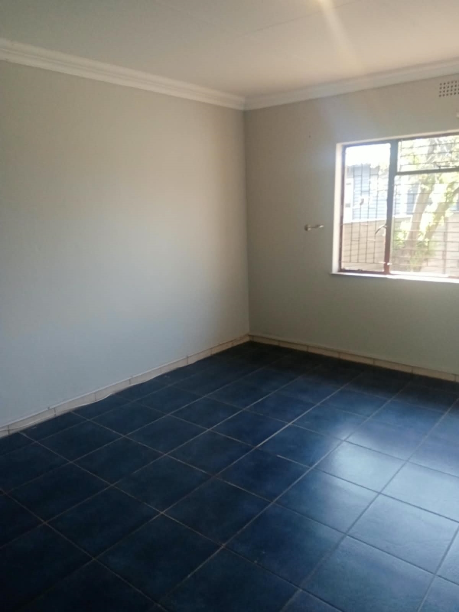 To Let 3 Bedroom Property for Rent in Witpoortjie Gauteng