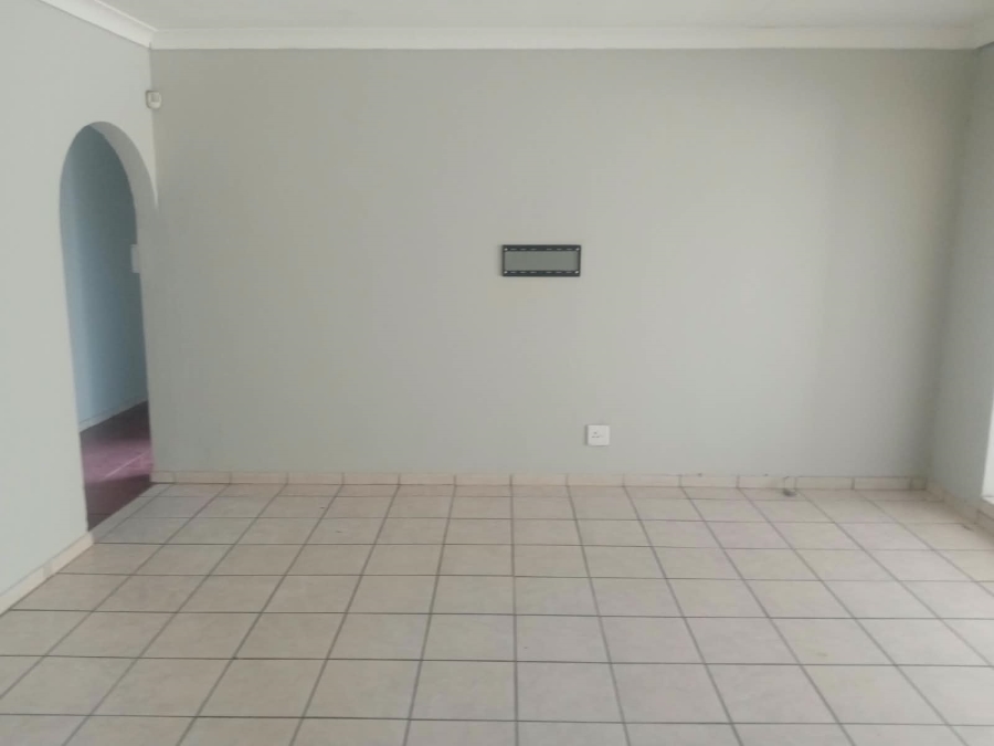 To Let 3 Bedroom Property for Rent in Witpoortjie Gauteng
