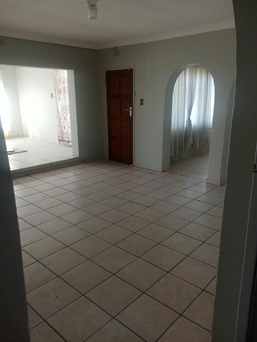 To Let 3 Bedroom Property for Rent in Witpoortjie Gauteng
