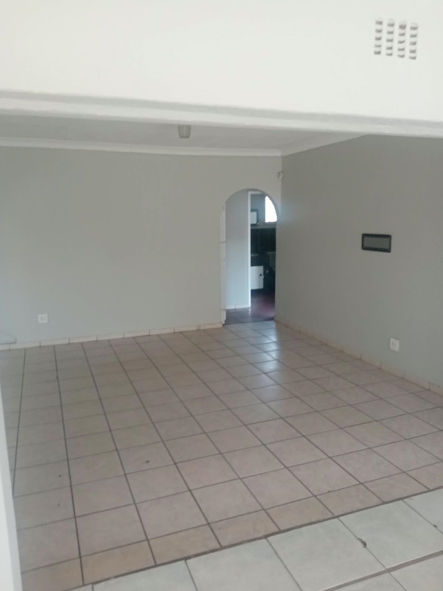 To Let 3 Bedroom Property for Rent in Witpoortjie Gauteng