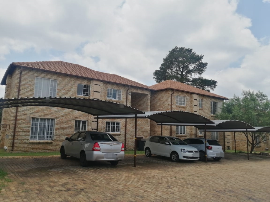 2 Bedroom Property for Sale in Noordwyk Gauteng