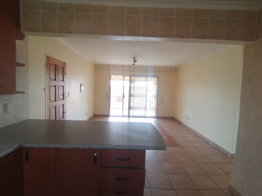 2 Bedroom Property for Sale in Noordwyk Gauteng