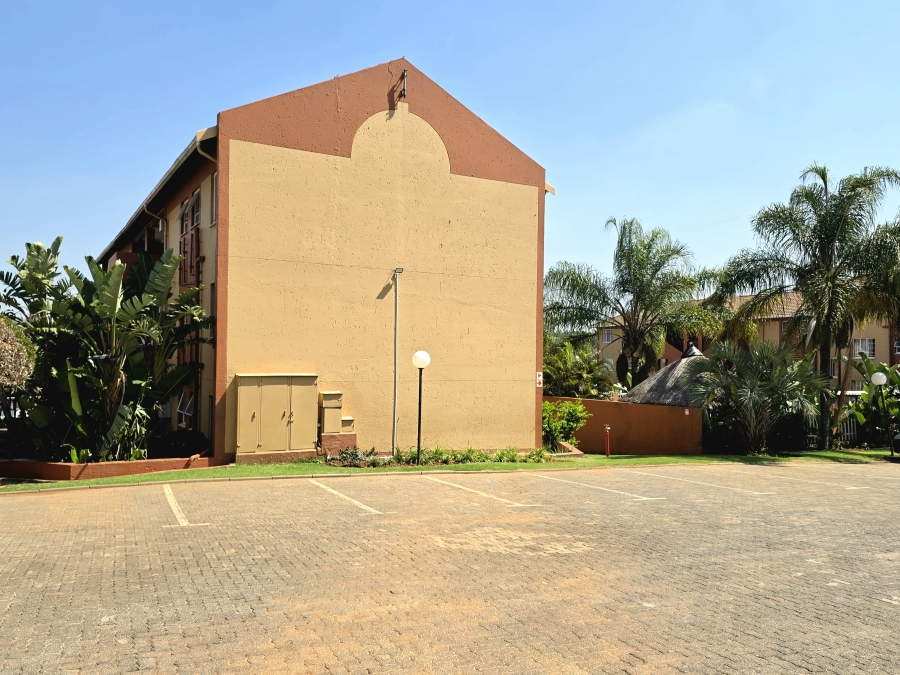 3 Bedroom Property for Sale in Weltevreden Park Gauteng