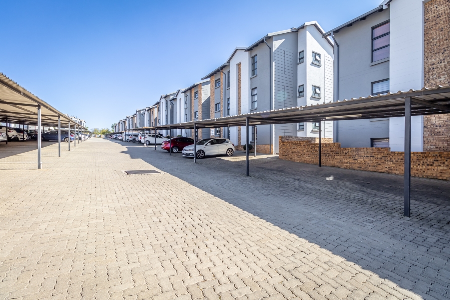 3 Bedroom Property for Sale in Diswilmar A H Gauteng