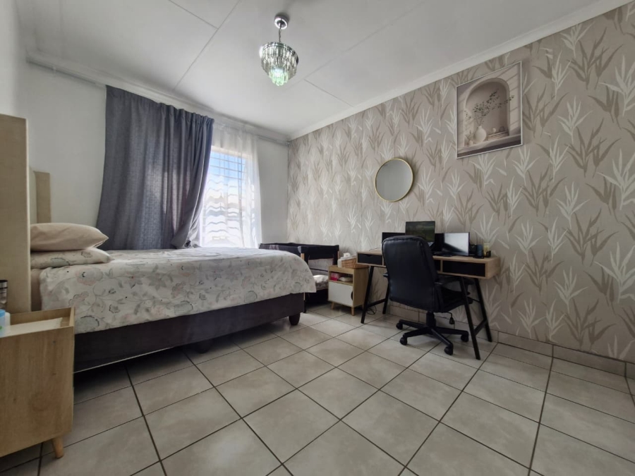 To Let 3 Bedroom Property for Rent in Wilgeheuwel Gauteng
