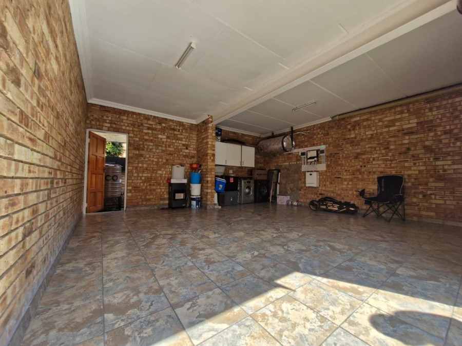 To Let 3 Bedroom Property for Rent in Wilgeheuwel Gauteng