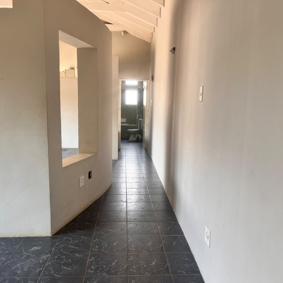 To Let 1 Bedroom Property for Rent in Brackenhurst Gauteng