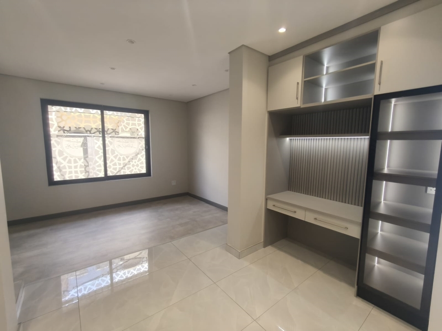 To Let 3 Bedroom Property for Rent in Raslouw Gardens Gauteng