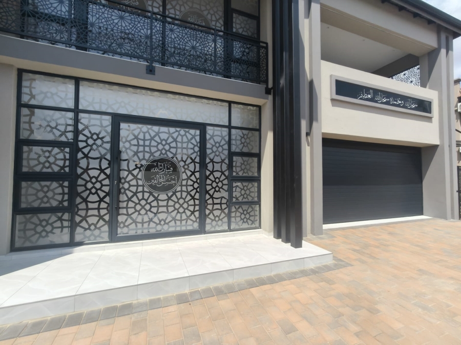 To Let 3 Bedroom Property for Rent in Raslouw Gardens Gauteng
