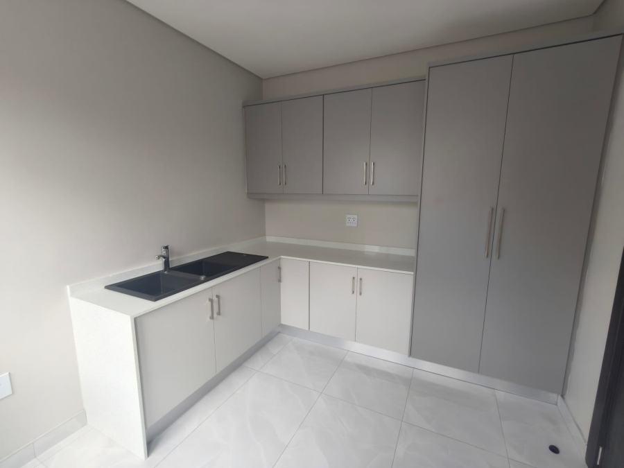 To Let 3 Bedroom Property for Rent in Raslouw Gardens Gauteng