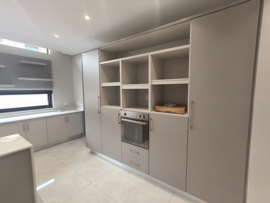 To Let 3 Bedroom Property for Rent in Raslouw Gardens Gauteng