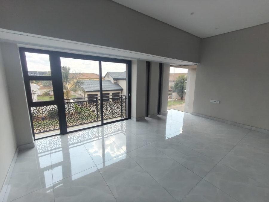 To Let 3 Bedroom Property for Rent in Raslouw Gardens Gauteng