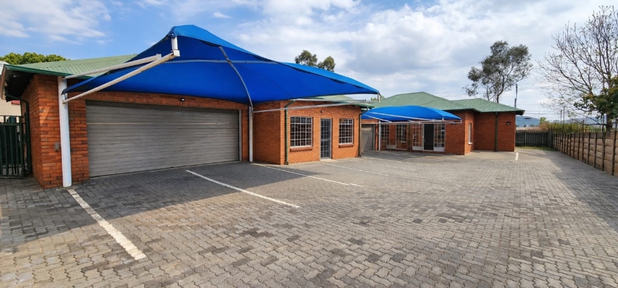 3 Bedroom Property for Sale in Capital Park Gauteng