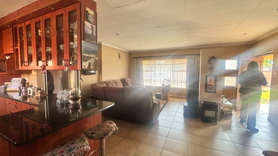 4 Bedroom Property for Sale in Witfield Gauteng