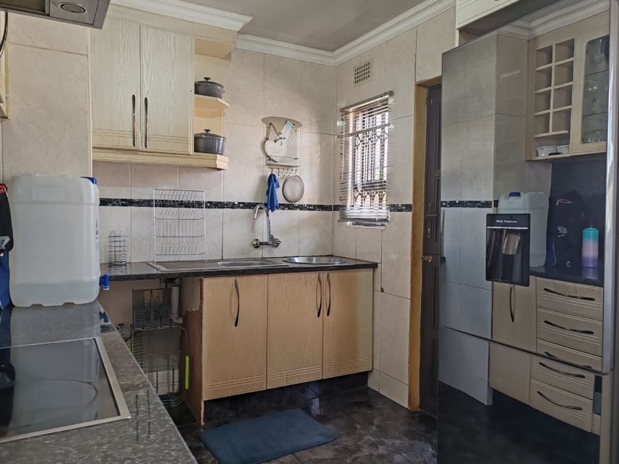 3 Bedroom Property for Sale in Bakerton Gauteng