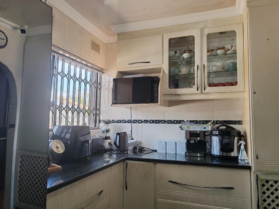 3 Bedroom Property for Sale in Bakerton Gauteng