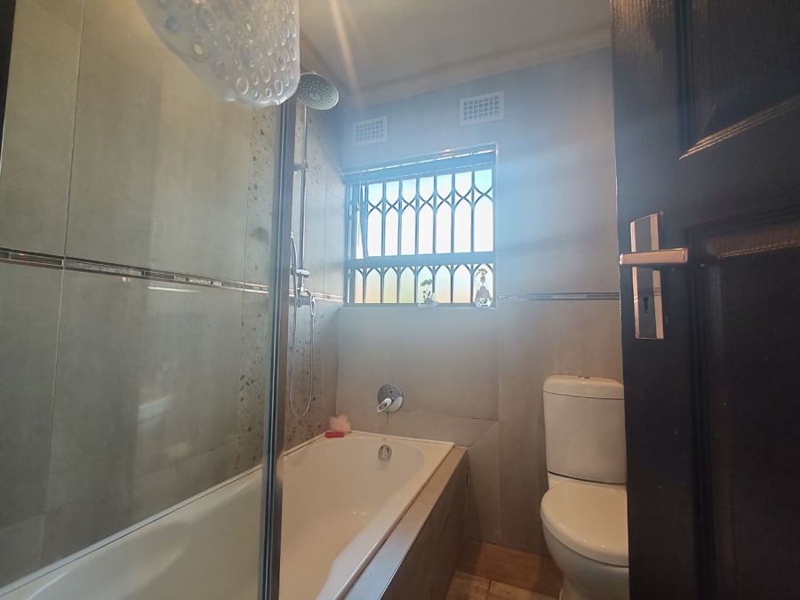 3 Bedroom Property for Sale in Bakerton Gauteng