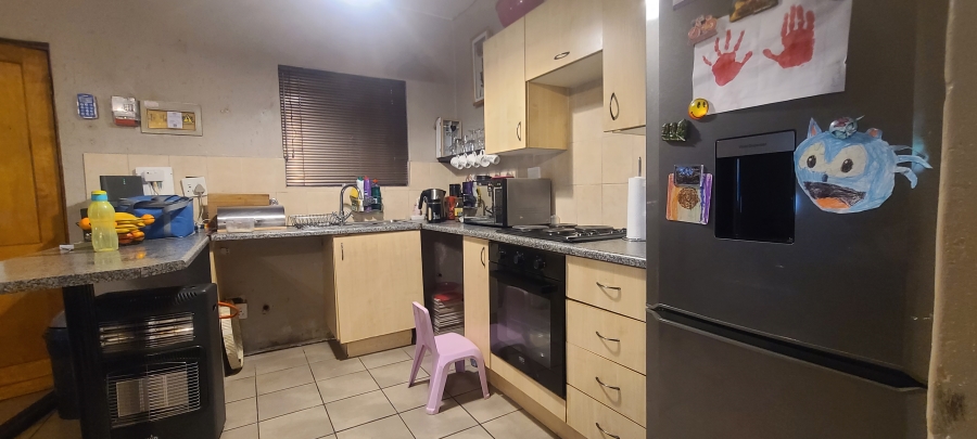 2 Bedroom Property for Sale in Greenstone Hill Gauteng