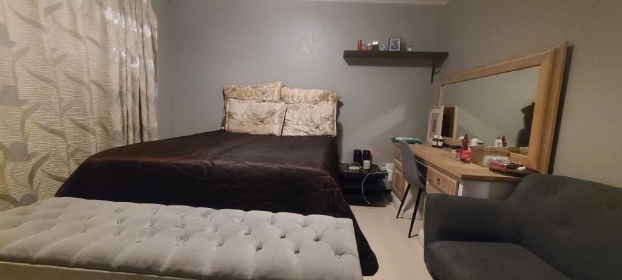 2 Bedroom Property for Sale in Greenstone Hill Gauteng